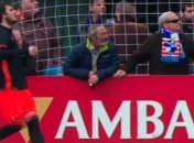 "Сухой лист" по-испански: футболист забил чудо-гол с углового (Видео)