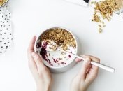 Что не стоит есть на завтрак: продукты, которые особенно вредны натощак