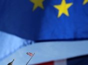 ЕК готова говорить с Джонсоном о Brexit, но не готова менять соглашение