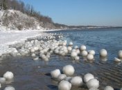 Стала известна причина появления "ледяных шаров"