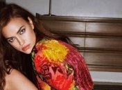 "Великолепная": Ирина Шейк делится сексуальными фото с отдыха 