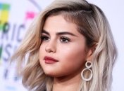 Известная певица Селена Гомес покинула клинику после лечения от депрессии