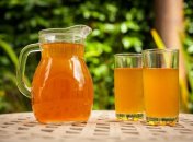 Як приготувати напій з чайного гриба