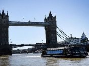 В Лондоне заклинило знаменитый Тауэрский мост