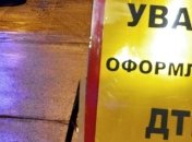 В Днепропетровской области в ДТП столкнулись легковушка и грузовик: погибли двое людей 