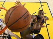 В финале НБА "Голден Стейт" второй раз разгромил "Кливленд"