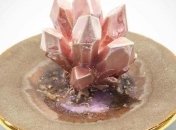 Шикарная посуда из керамики, которая усыпана кристаллами (Фото)