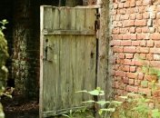 Со связанными руками и царапинами: в одесском подвале нашли женщину 