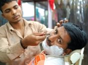 Бритись чи голитись