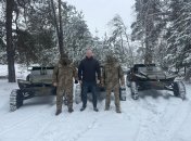 "Украинская бронетехника" и благотворительный фонд "МИР И КО" передали ВСУ три багги VOLS