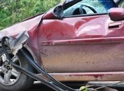 На Дніпропетровщині авто впало з мосту у воду