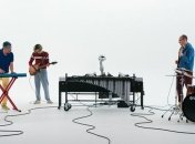 Робот ShimonЯкий вміє записувати та відтворювати музику відправляється в тур