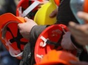 На ПАО «Лисичанскуголь» шахтеры устроили забастовку 