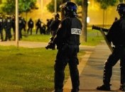 Подростки на похоронах устроили перестрелку с полицией