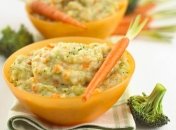 Овощное пюре для первого прикорма с брокколи и сыром (9-12 месяцев)