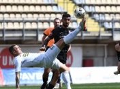 "Заря" обыграла "Олимпик" в матче со спорным пенальти (видео)