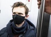 Принес с собой коронавирус: В Испании зафиксировали первый подтвержденный случай заболевания