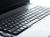 Как очистить клавиатуру ноутбука