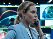 Ребекка Фергюссон пытается остановить атомную войну