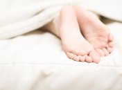 Все буде добре 04.08.2015: яблочно-огуречная маска для нежных пяточек