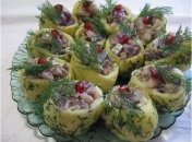 Экстравагантные “лодочки” из сельди и картофеля