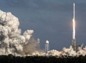 Компании SpaceX удалось запустить ракету с 60 интернет-спутниками (Видео)