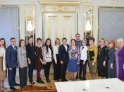 День учителя: Зеленский провел встречу с педагогами (Фото)