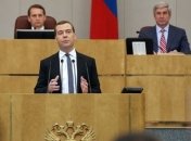 Медведев отказался отправлять в отставку министра образования