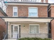 Увиденное просто поражает: интерьер этого домика не менялся более 50 лет (Фото)