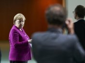 Председательство в Совете ЕС: Меркель обещает "говорить прямо" о России