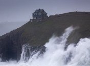 "Идеальный шторм": В Северной Атлантике заявили о сильнейшем стихийном бедствии