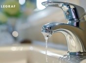 Вапняний наліт з крану відмити легко (зображення створено за допомогою ШІ)