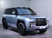 BYD’s YangWang U8