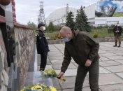 Шмыгаль почтил память спасателей и ликвидаторов последствий аварии на ЧАЭС