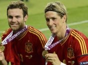 Торрес и Мата стали самыми титулованными футболистами в истории