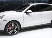Porsche показали самую мощную версию Cayenne