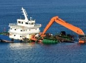 У побережья Турции тонет корабль