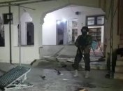 Террорист взорвал бомбу в мечети Пакистана: много погибших (Фото)