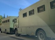 Ситуация в Беларуси: под Минском заметили машины с колючей проволокой