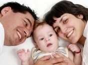 Рождение ребенка негативно сказывается на отношениях пары