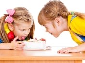 ФОТОпозитив. Насколько пирожное важно для ребенка