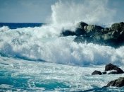 Ученые: Волны на озере могут вызвать "микроземлетрясения"