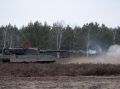 Украинские воины обучаются на танках Leopard