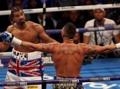 Дэвид Хэй помогает Паркеру в подготовке к следующему бою 