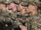 Порошенко усилил ответственность военных за невыполнение приказов