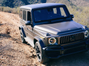 Авто комфортно долає схили