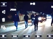 В аэропорту "Киев" титушки избили журналистов снимающих сюжет о Медведчуке 