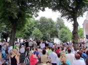 В Зарваницу съезжаются паломники