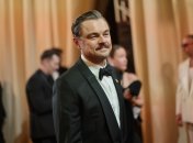 Леонардо Ди Каприо удивл всех образом с усами на Оскаре 2026