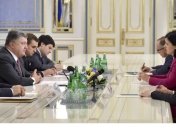 Порошенко и еврокомиссар Юрова обсудили реформы в Украине